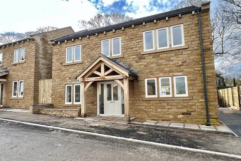 3 bedroom detached house for sale, The Village, Farnley Tyas, Huddersfield