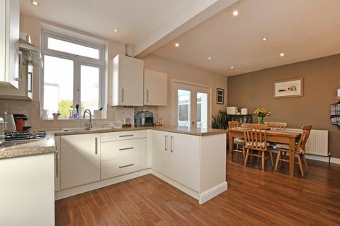 29 Bowshaw, Dronfield, S18 2GB