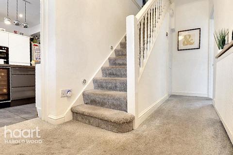 37 Woodstock Avenue, Romford, RM3 9NF