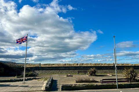 undefined, Flat 1, Marine Court, Marine Parade, Barmouth, LL42 1NB