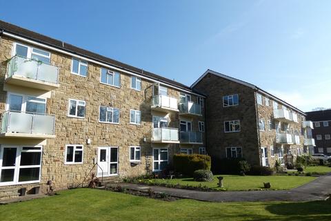 2 bedroom flat for sale, Woodlea Court, Leeds LS17