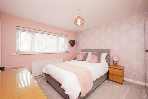 14 Laurel Drive, Barrow-in-furness, LA13 0RD