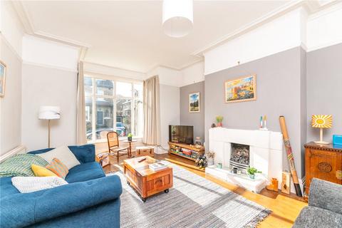 32 Avondale Crescent, Shipley, BD18 4QS