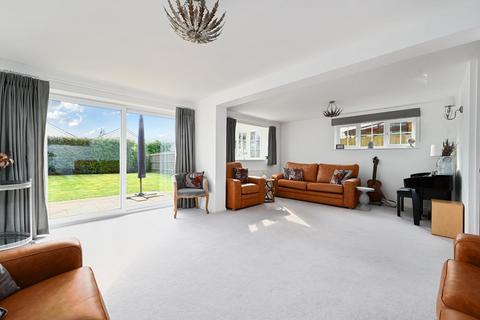 4 bedroom detached house for sale, Woodhall Close, Cuckfield