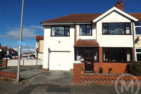 4 bedroom end of terrace house for sale, Valeway Avenue, Thornton-Cleveleys