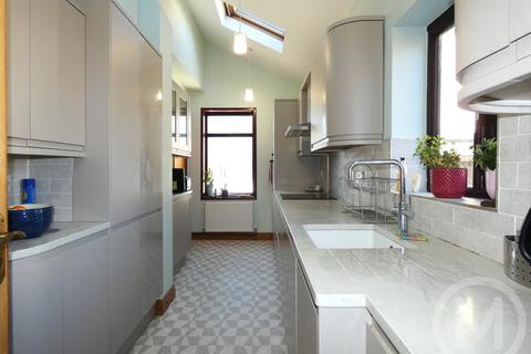 4 bedroom end of terrace house for sale, Valeway Avenue, Thornton-Cleveleys