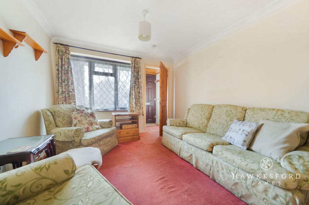 Sunnybank, Sittingbourne - Lounge