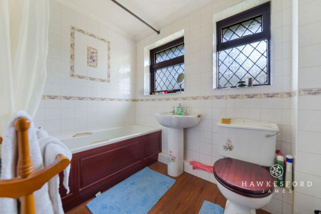Sunnybank, Sittingbourne - Bathroom