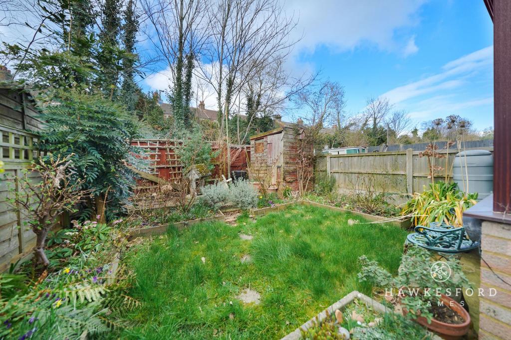 Sunnybank, Sittingbourne - Garden