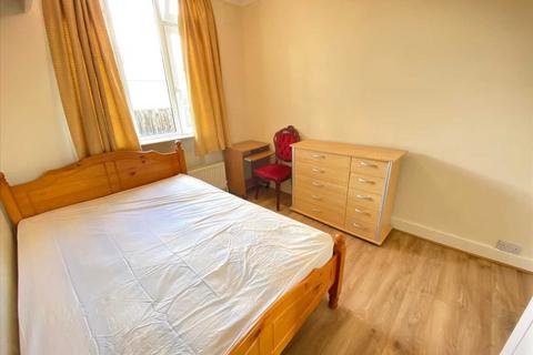 House share to rent, Argyle Road, West Ealing