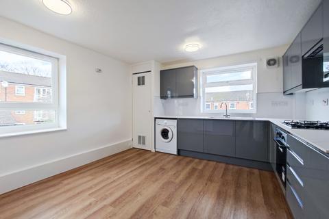 2 bedroom flat for sale, Gunner Lane, Woolwich, SE18