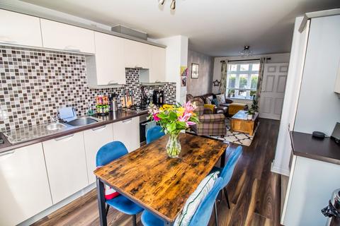 8 Bellona Close, Hebburn, NE31 1FF
