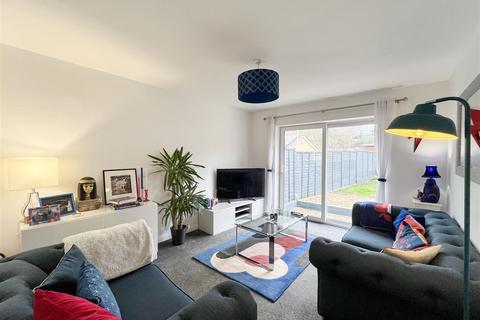 125 Bath Road, Willsbridge, Bristol, BS30 6ED