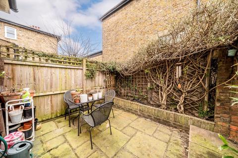 48 Mattock Lane, London, W13 9NS