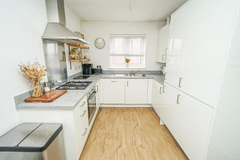 2 bedroom maisonette for sale, Valerian Way, Leighton Buzzard