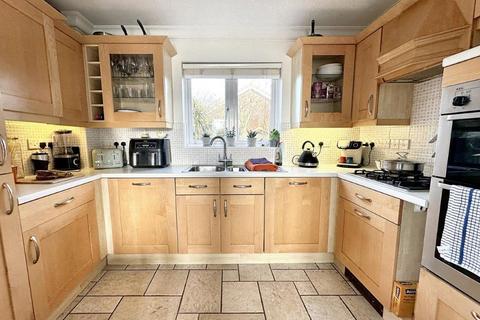 2 bedroom semi-detached house for sale, Burnes Vale, Rottingdean, BN2 7DW