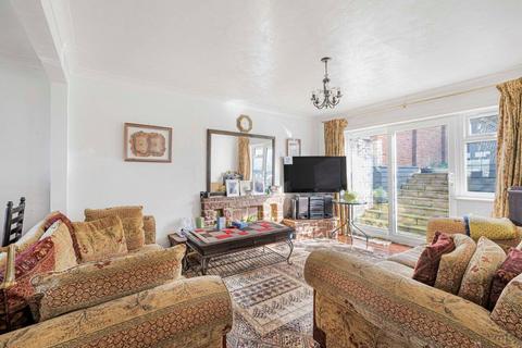 5 bedroom chalet for sale, Deans Close, Woodingdean, BN2 6RN