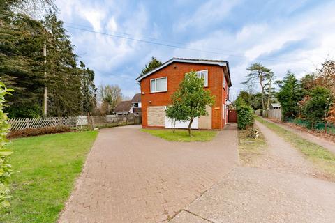 4 bedroom detached house for sale, Norwich Road, Norwich NR16