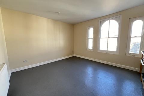 2 bedroom flat to rent, Edward Street, London SE8