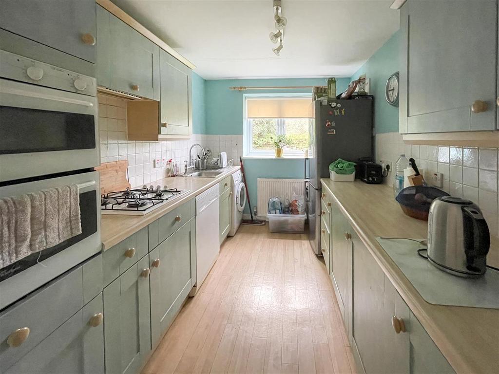 Kitchen.JPG