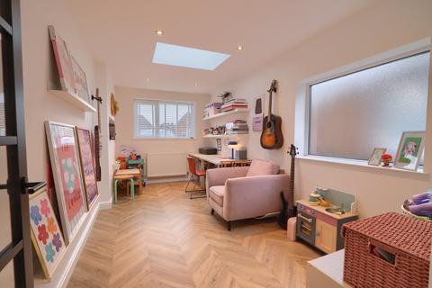 16 Johnson Grove, Norton, Stockton-on-tees, TS20 1BX