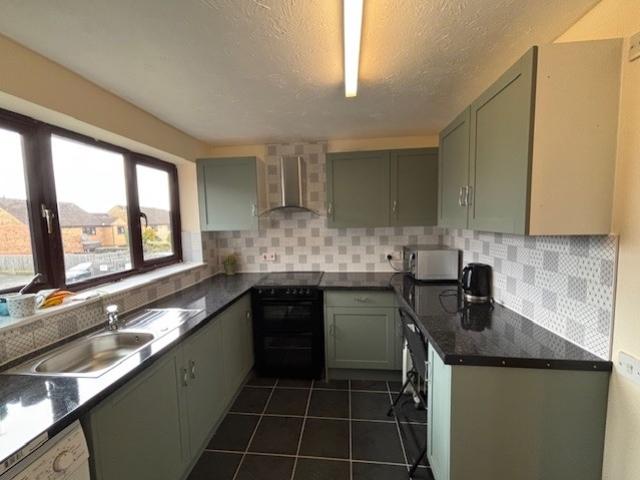Kitchen 2