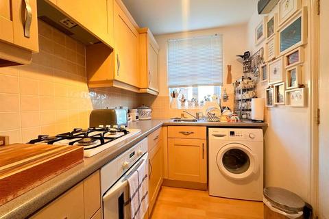 4 bedroom townhouse for sale, Bakers Way, Leicester LE5