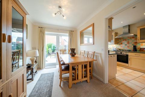 4 bedroom semi-detached house for sale, Cormorant Drive, Stowmarket, Suffolk, IP14