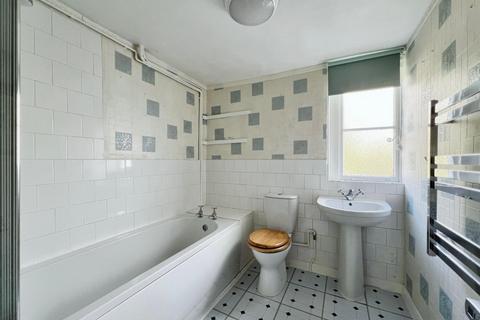 24 Bartholomew Street, Hythe, CT21 5BS