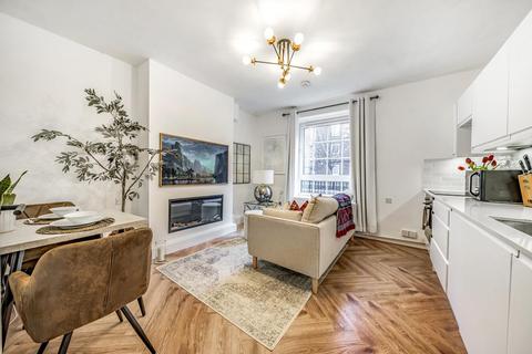 129 Stockwell Gardens, London, SW9 0SA