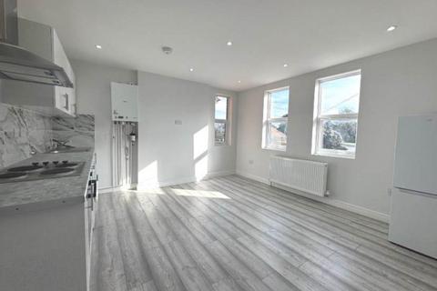 1 bedroom apartment to rent, Tilehurst Road, Reading