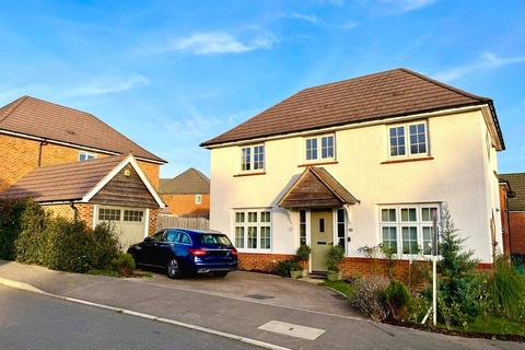 3 bedroom detached house to rent, 17 Edwin Jones Way, GL15 5FL