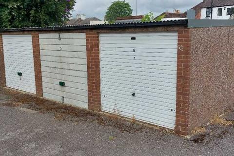 Monkswell Green, Christchurch BH23