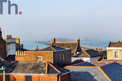 1 bedroom flat for sale, Tennyson House, Ryde PO33