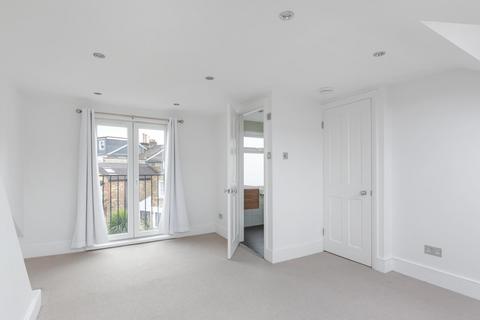 3 bedroom end of terrace house for sale, Thompson Road, London, SE22