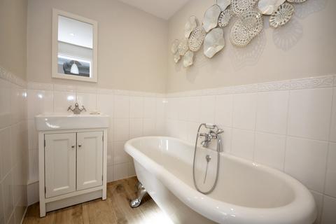 1 Adams Close, Stanwick, Wellingborough, NN9 6TQ
