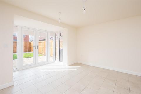 3 bedroom semi-detached house for sale, Ousebank Drive, Skelton, York, YO30 1ZB