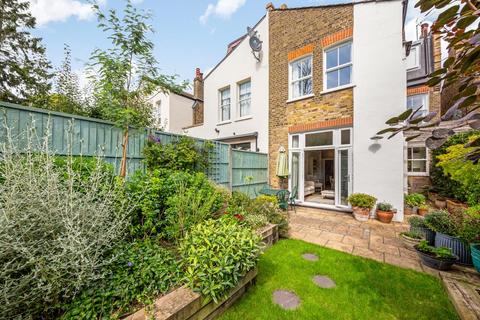 16 Danecroft Road, London, SE24 9NZ