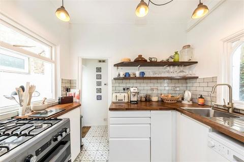 1 bedroom flat for sale, St. Donatts Road, London SE14