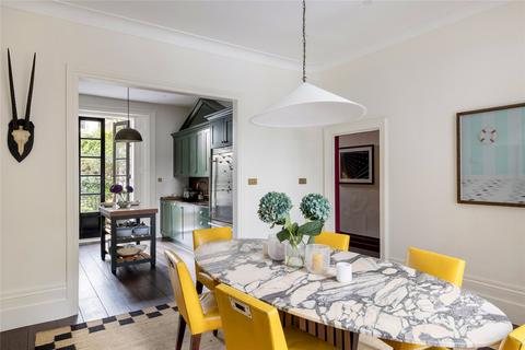 14 Cornwall Crescent, London, W11 1PP