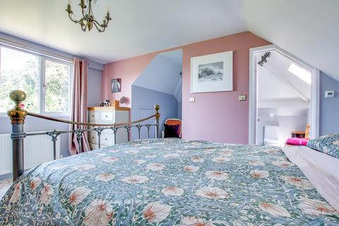 Forest Side Armstrong Close, Brockenhurst, SO42 7SZ
