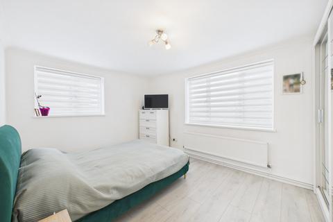 20 Clover Way, Hemel Hempstead, HP1 3EA