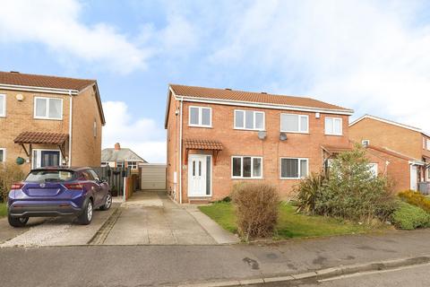 3 bedroom semi-detached house to rent, Highfields Way, Chesterfield S42