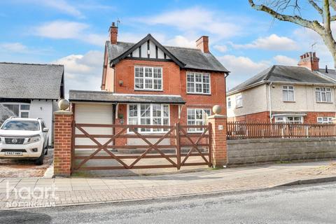 3 bedroom detached house to rent, Central Avenue, Nottingham