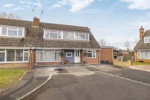 4 bedroom semi-detached house for sale, Stewart Close, Fifield, Maidenhead