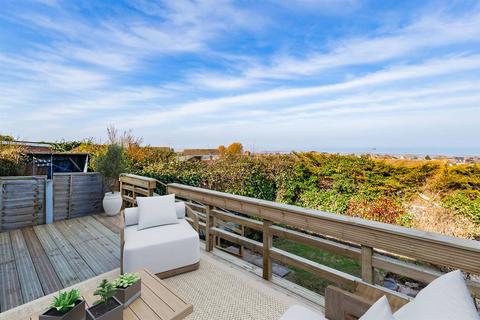 3 bedroom semi-detached bungalow for sale, Sandpiper Road, Whitstable