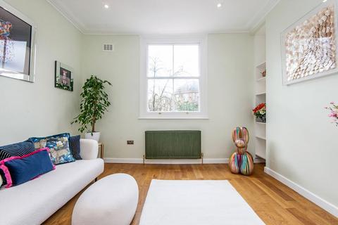 Flat B, 145 Amhurst Road, London, E8 2AW