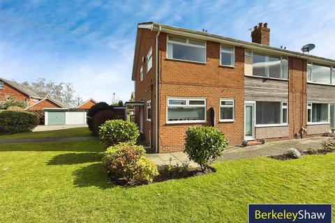 2 bedroom flat for sale, Cross Green Close, Formby