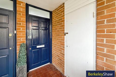 2 bedroom flat for sale, Cross Green Close, Formby