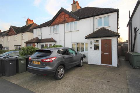 3 bedroom house to rent, Aldershot Road Guildford